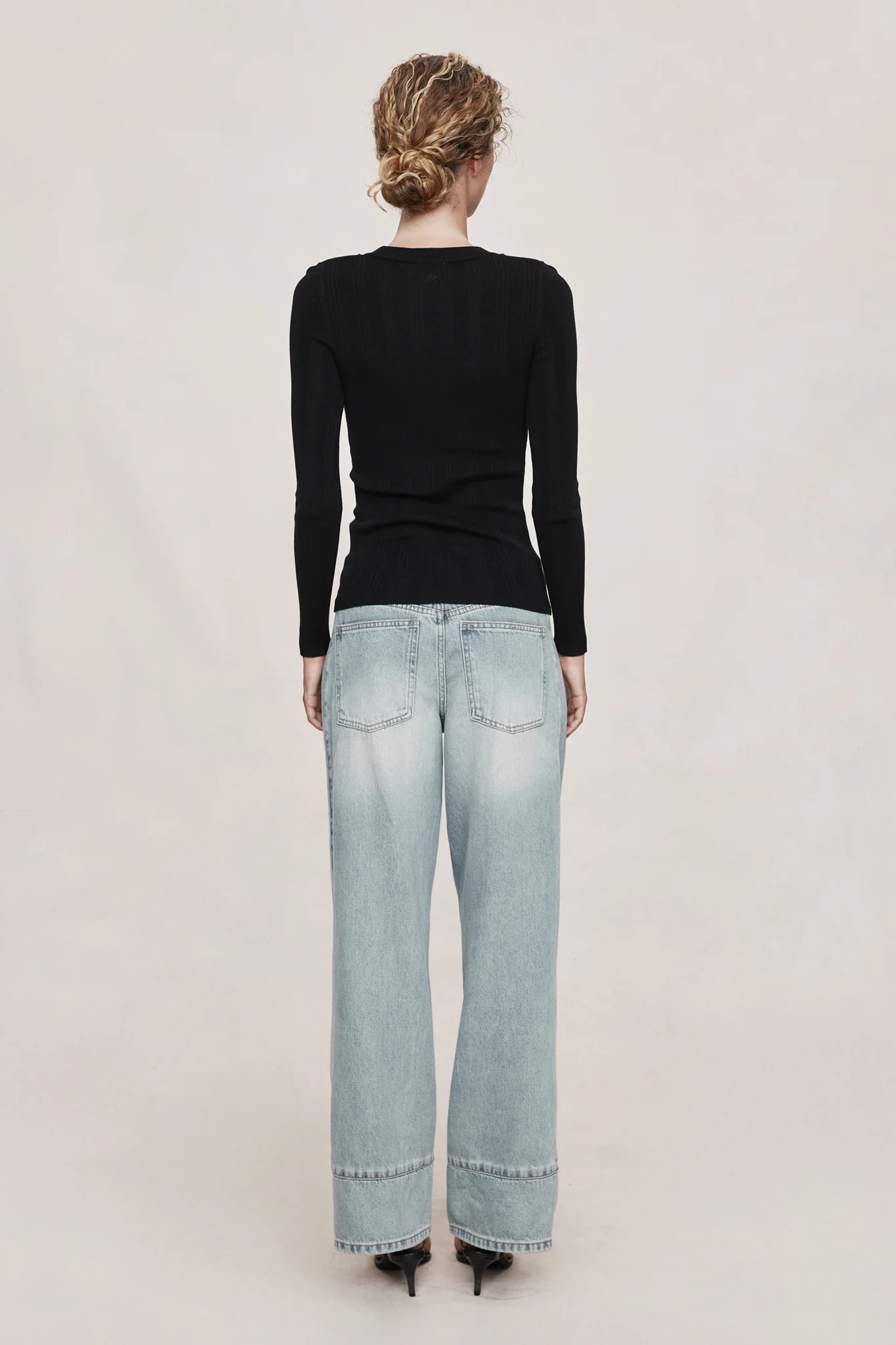 ANA TOP - BLACK - Image 4