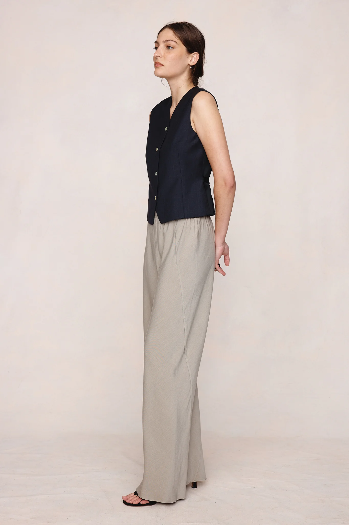 CORRIN VEST - BLACK - Image 3