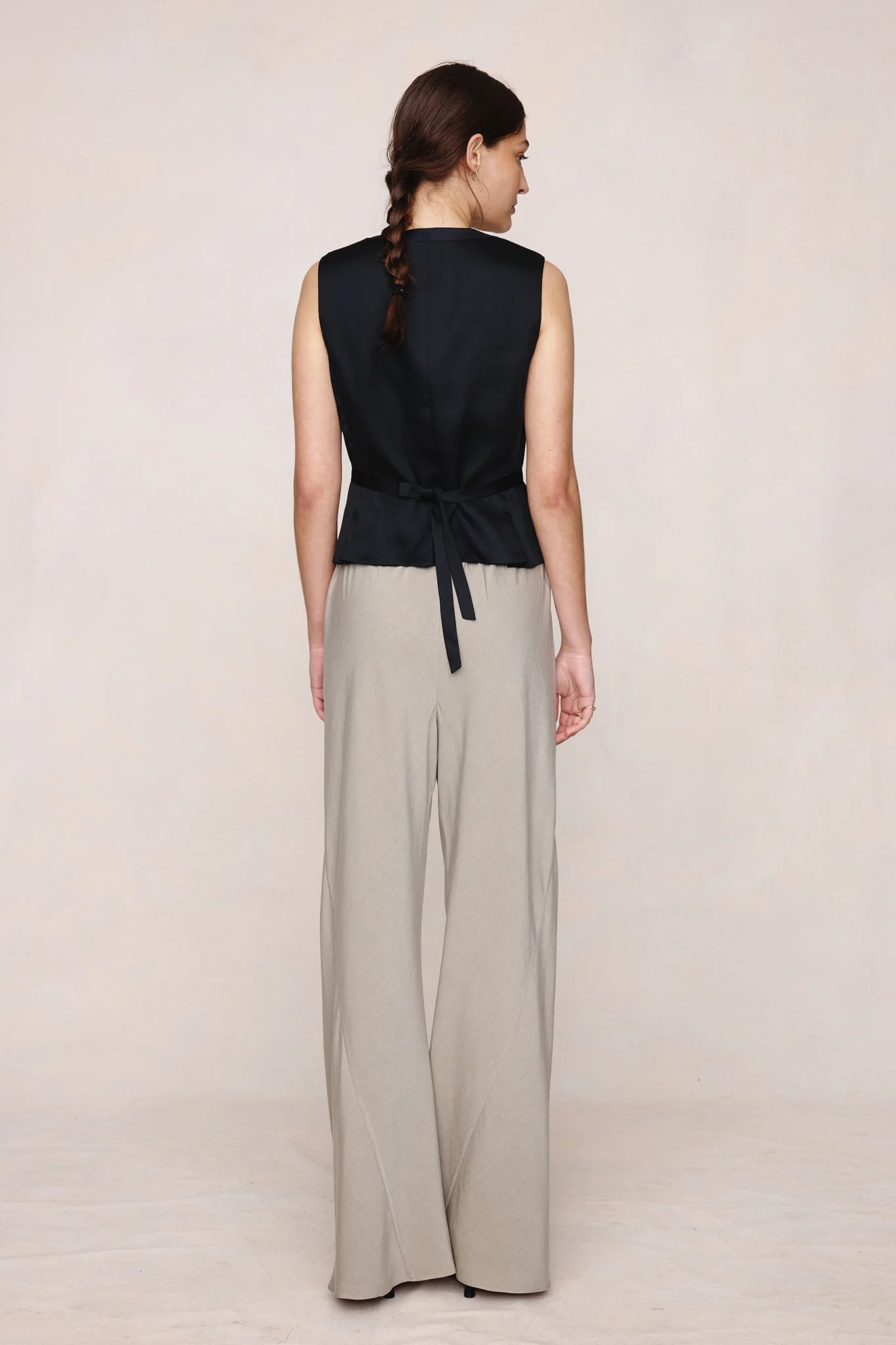 CORRIN VEST - BLACK - Image 4