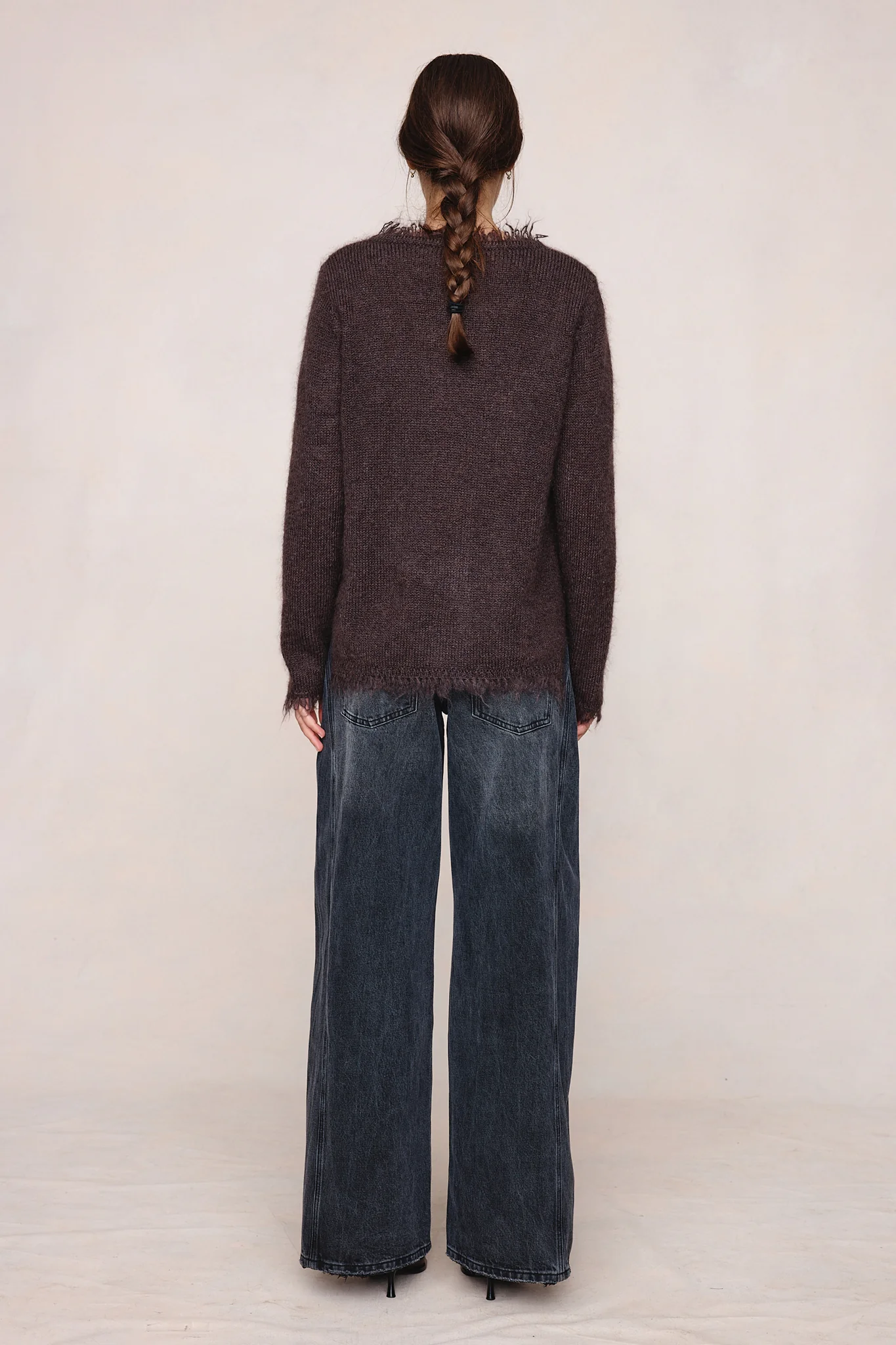 FRAYED GABRIELLE JUMPER - TAPENADE - Image 5