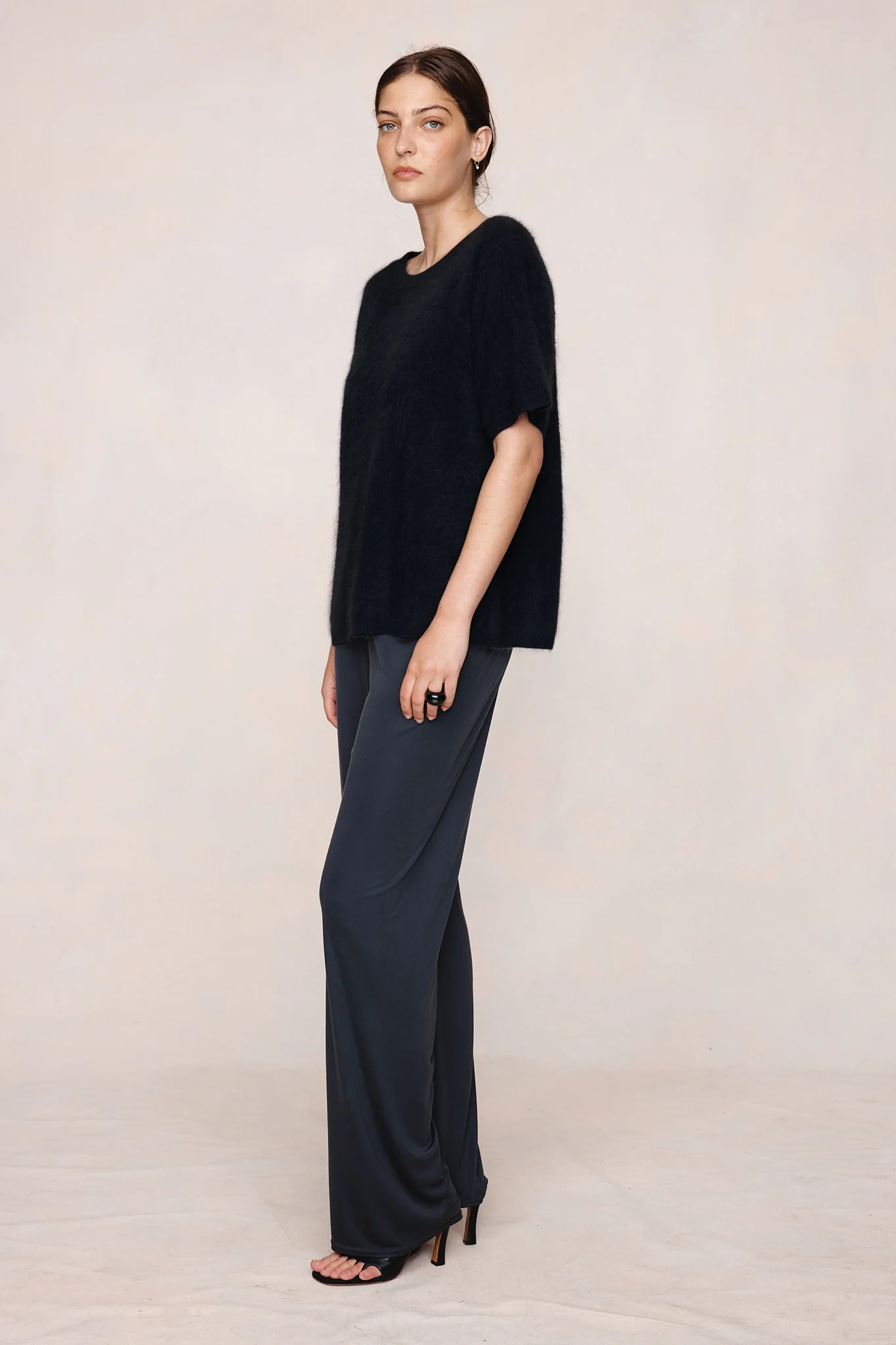 HERA TOP - BLACK - Image 2