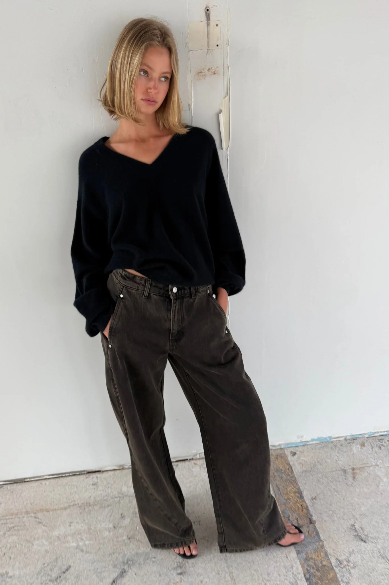 MOSS SWEATER - BLACK - Image 6