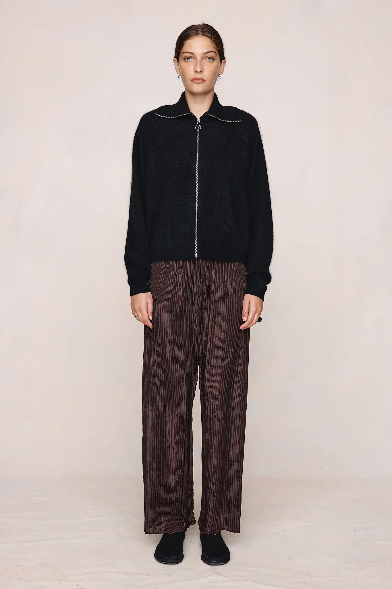 OSCAR ZIP UP - BLACK