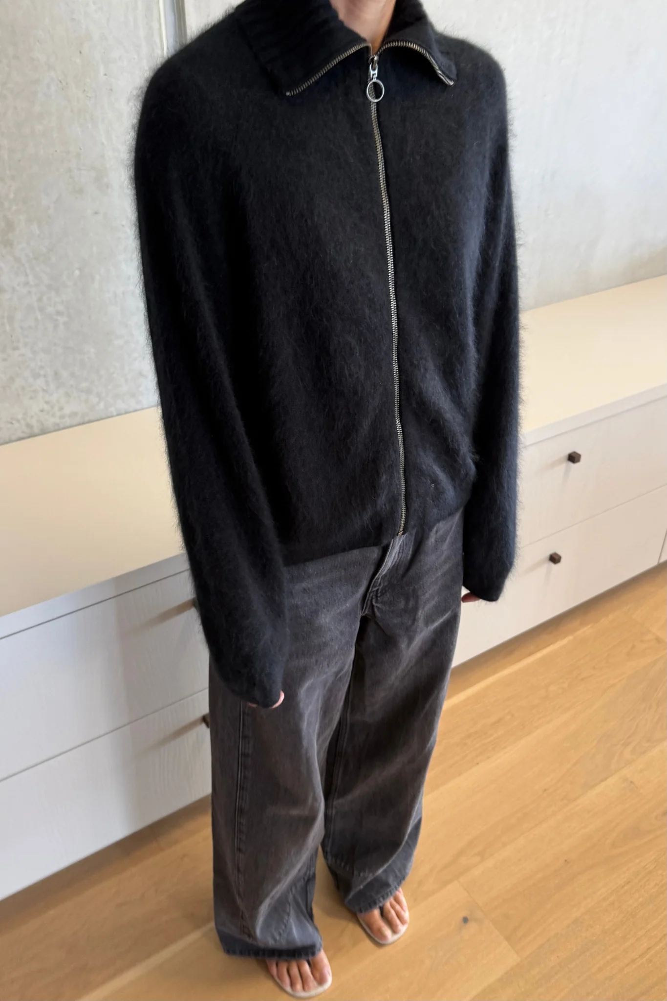 OSCAR ZIP UP - BLACK - Image 7
