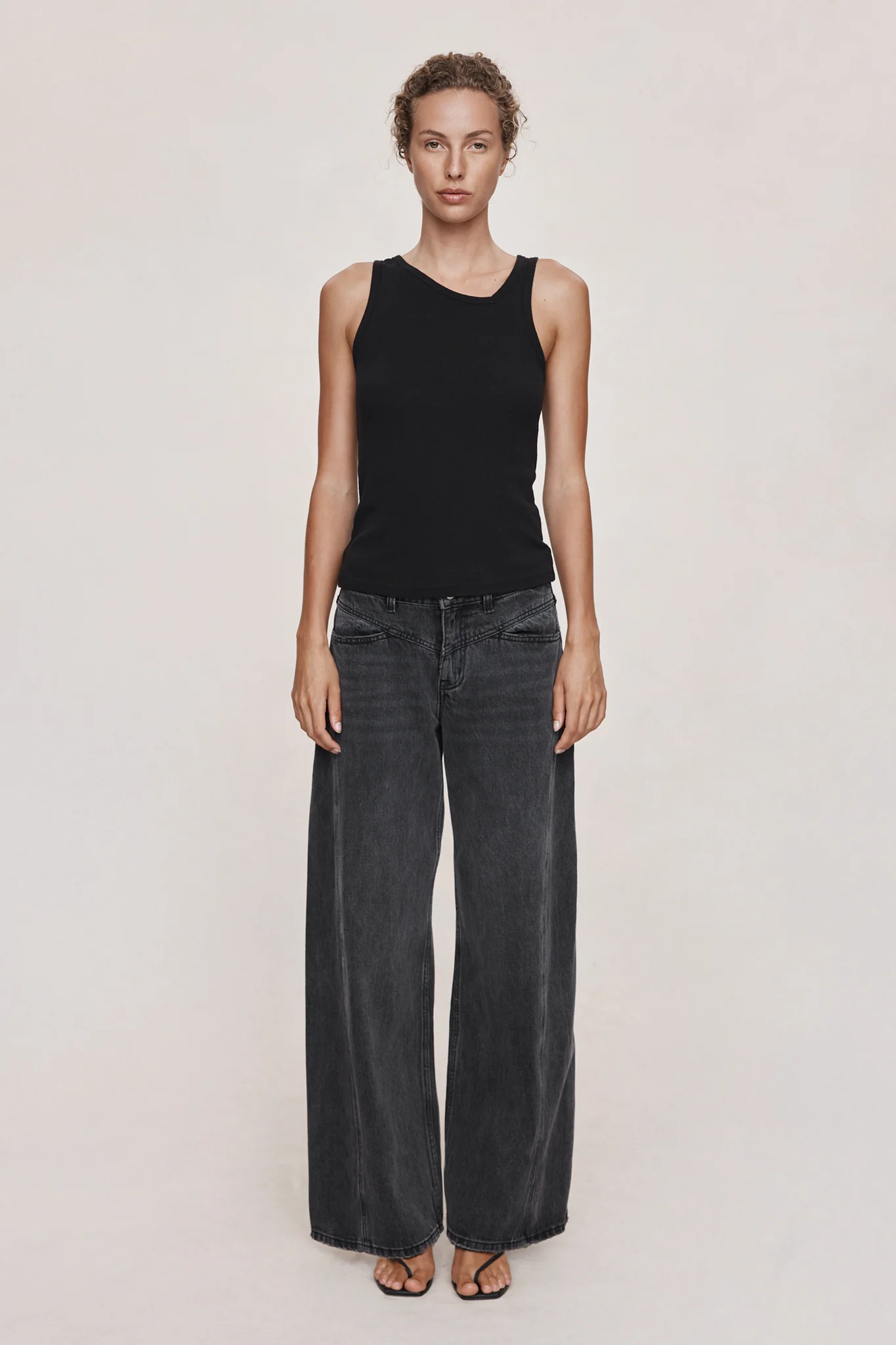 PHOEBE TOP - BLACK - Image 3